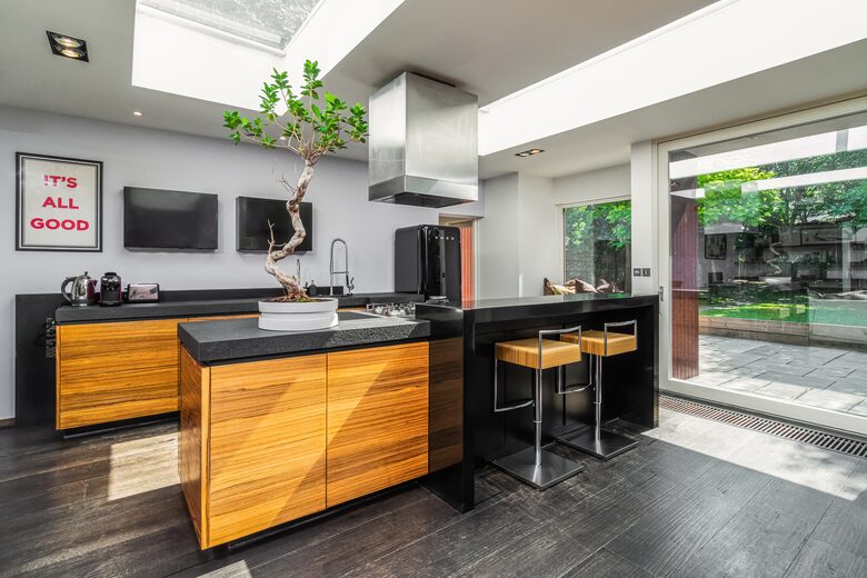 Elegant Dublin Residence with Private Garden Retreat - Dublin, Ireland