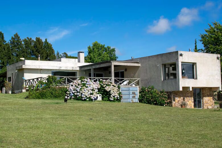 Countryside Home overlooking Cerro Arequita - Minas, Uruguay