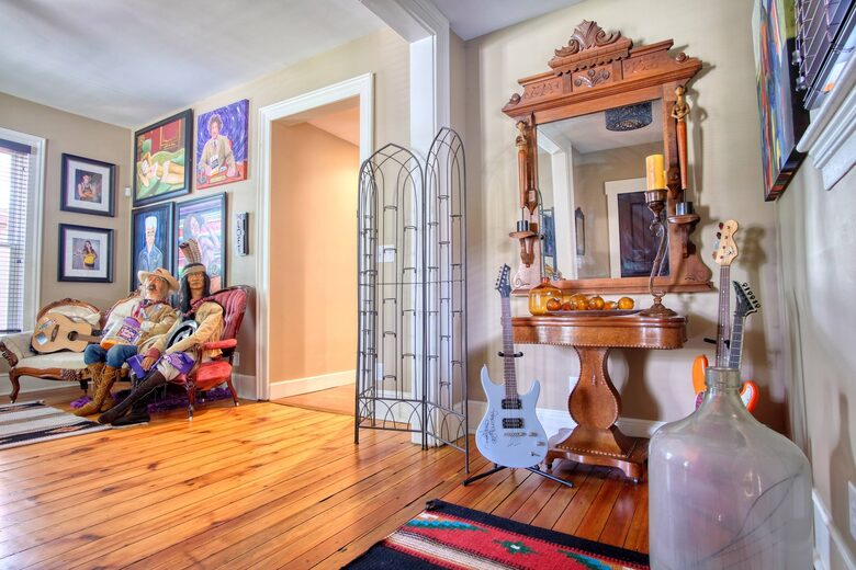 Indianapolis Home with Carriage House Near Lucas Oil Stadium - Indianapolis, Indiana