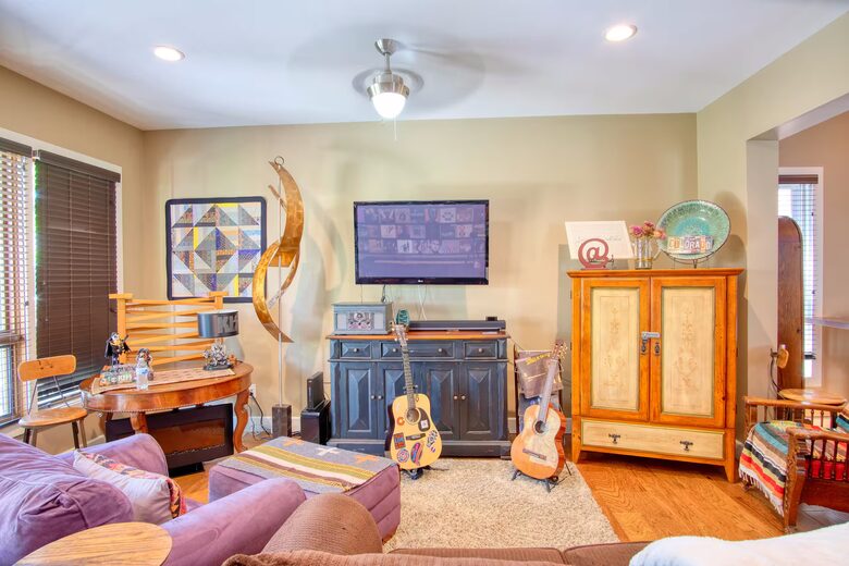 Indianapolis Home with Carriage House Near Lucas Oil Stadium - Indianapolis, Indiana