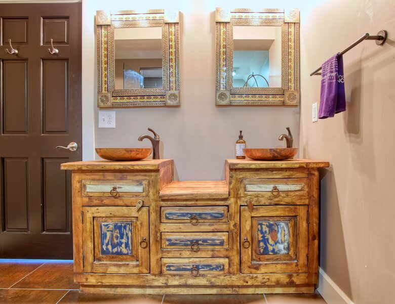 Indianapolis Home with Carriage House Near Lucas Oil Stadium - Indianapolis, Indiana