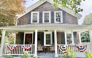 Classic New England Beach Home | Steps from beach and downtown - Falmouth, Massachusetts