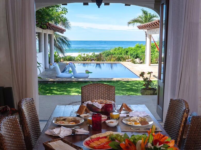 Casa Chulada Beachfront Estate in Troncones - Troncones, Mexico