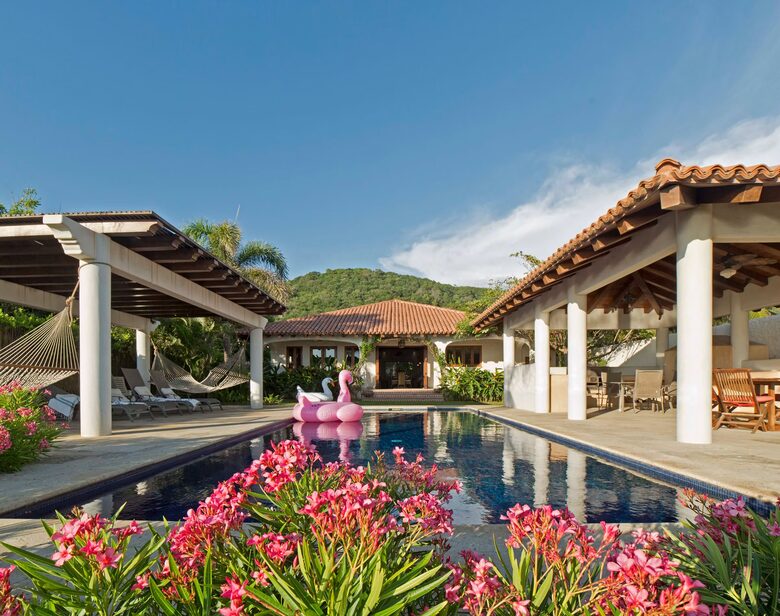 Casa Chulada Beachfront Estate in Troncones - Troncones, Mexico
