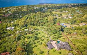 Kona Coast Estate with Infinity Pool - Captain Cook, Hawaii