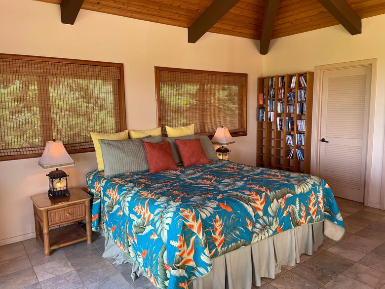 Kona Coast Estate with Infinity Pool - Captain Cook, Hawaii