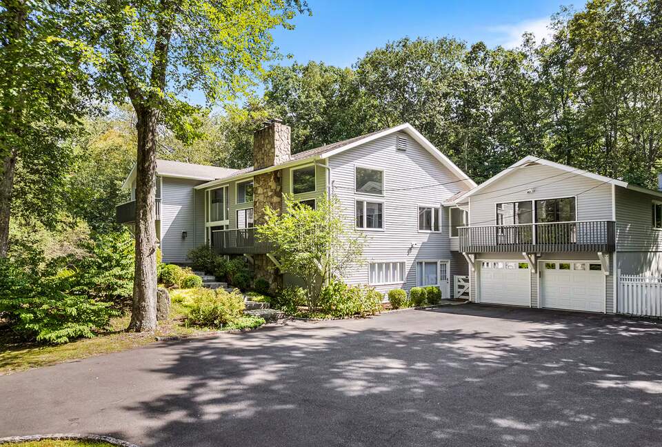 White Oak Estate in Weston - Weston, Connecticut