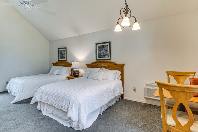 Lake of the Ozarks Home with Resort Amenities - Osage Beach, Missouri