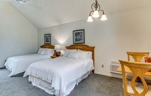 Lake of the Ozarks Home with Resort Amenities - Osage Beach, Missouri