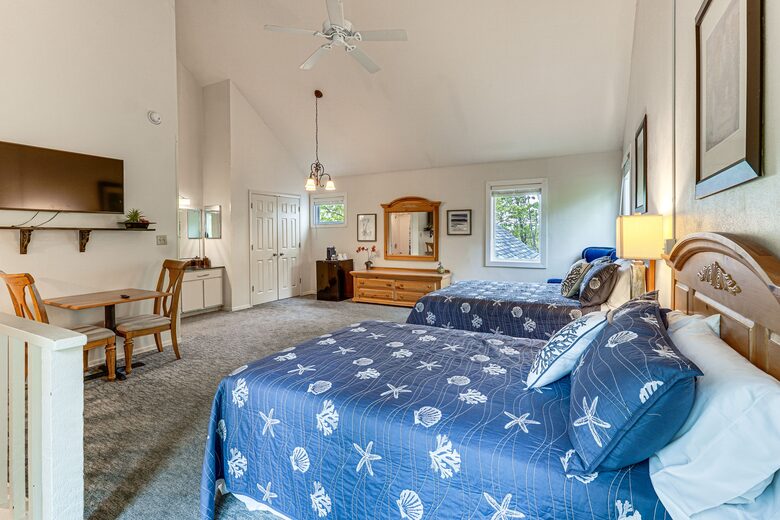 Lake of the Ozarks Home with Resort Amenities - Osage Beach, Missouri