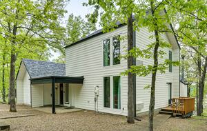 Lake of the Ozarks Home with Resort Amenities - Osage Beach, Missouri