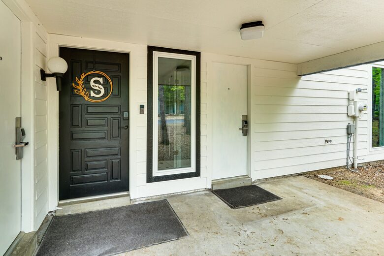 Lake of the Ozarks Home with Resort Amenities - Osage Beach, Missouri