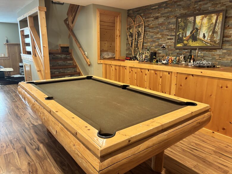 Truckee Mountain Home with Pool Table & Foosball - Truckee, California