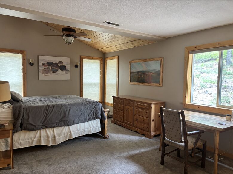 Truckee Mountain Home with Pool Table & Foosball - Truckee, California