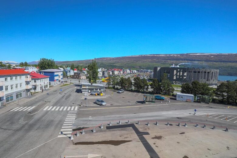 Eyjafjörður View Penthouse - Akureyri, Iceland