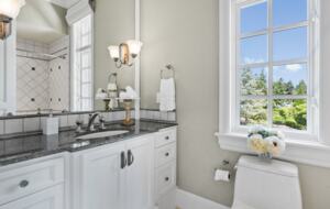 Lake Oswego Luxe Estate | With Pool & Sport Court - Lake Oswego, Oregon