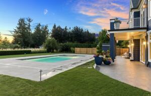 Lake Oswego Luxe Estate | With Pool & Sport Court - Lake Oswego, Oregon