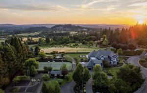 Lake Oswego Luxe Estate | With Pool & Sport Court - Lake Oswego, Oregon