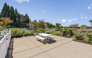 Lake Oswego Luxe Estate | With Pool & Sport Court - Lake Oswego, Oregon