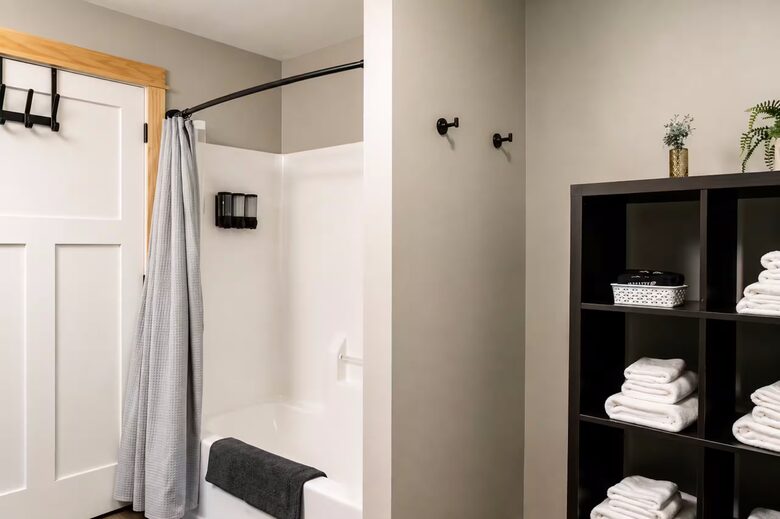 The Loft at Oak & Iron | Golf & Game Retreat - Fergus Falls, Minnesota