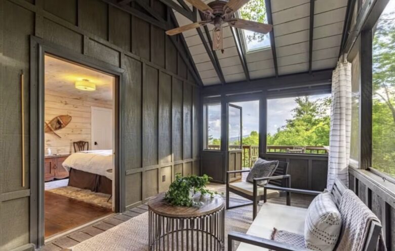 Cashiers Luxe Cottage with Mountain Views - Cashiers, North Carolina