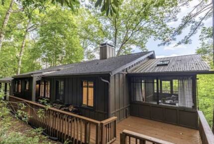 Cashiers Luxe Cottage with Mountain Views - Cashiers, North Carolina