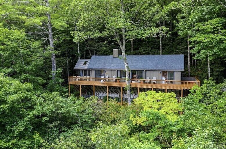 Cashiers Luxe Cottage with Mountain Views - Cashiers, North Carolina