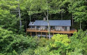 Cashiers Luxe Cottage with Mountain Views - Cashiers, North Carolina