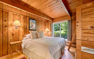 Rustic Sugarbush Chalet with Mad River Valley Views - Warren, Vermont