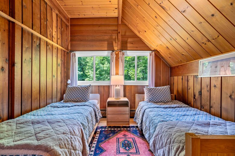 Rustic Sugarbush Chalet with Mad River Valley Views - Warren, Vermont