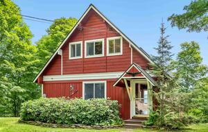 Rustic Sugarbush Chalet with Mad River Valley Views - Warren, Vermont