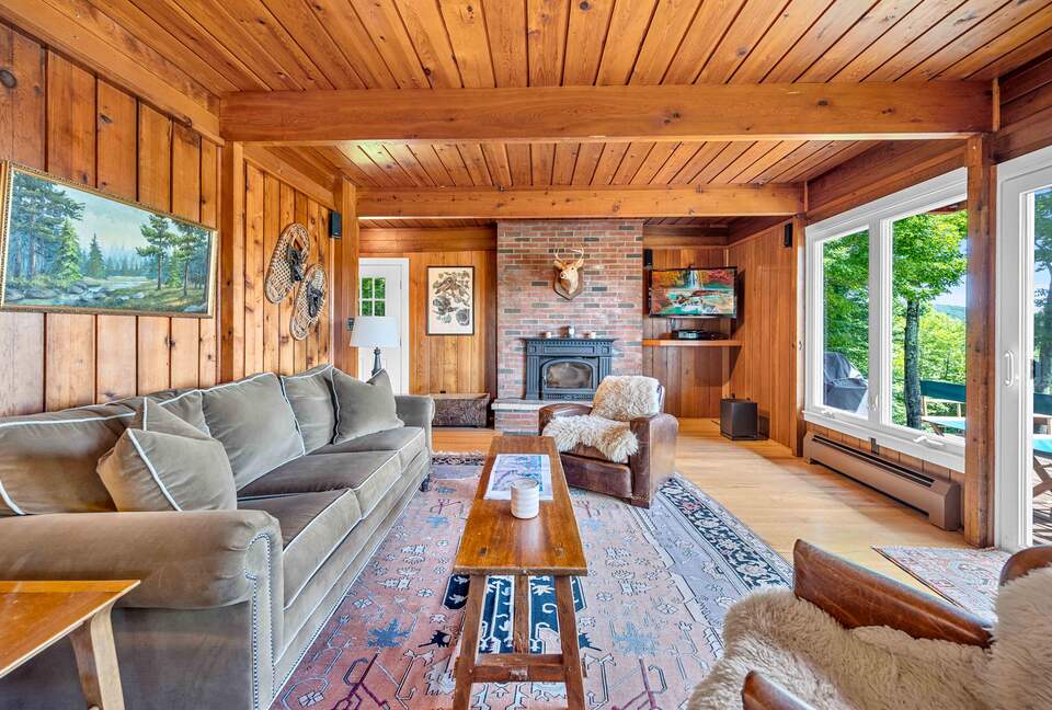 Rustic Sugarbush Chalet with Mad River Valley Views - Warren, Vermont