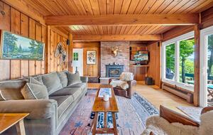 Rustic Sugarbush Chalet with Mad River Valley Views - Warren, Vermont