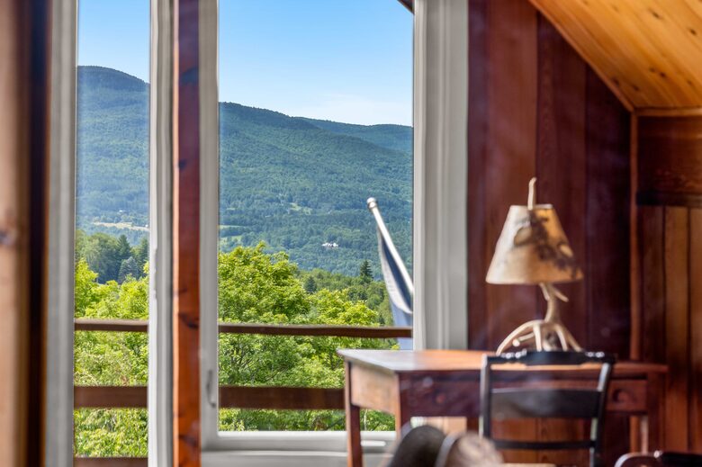 Rustic Sugarbush Chalet with Mad River Valley Views - Warren, Vermont