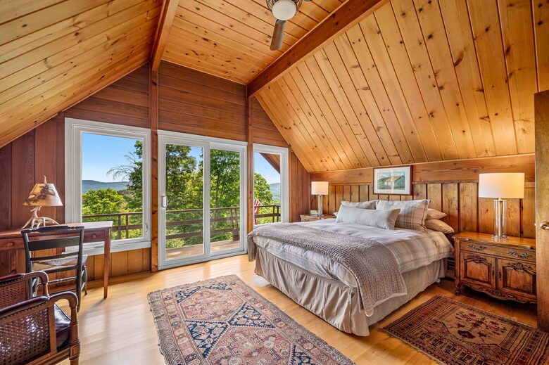 Rustic Sugarbush Chalet with Mad River Valley Views - Warren, Vermont
