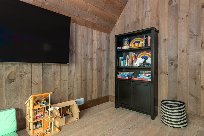 Private Saugatuck Lodge on Four Wooded Acres - Saugatuck, Michigan