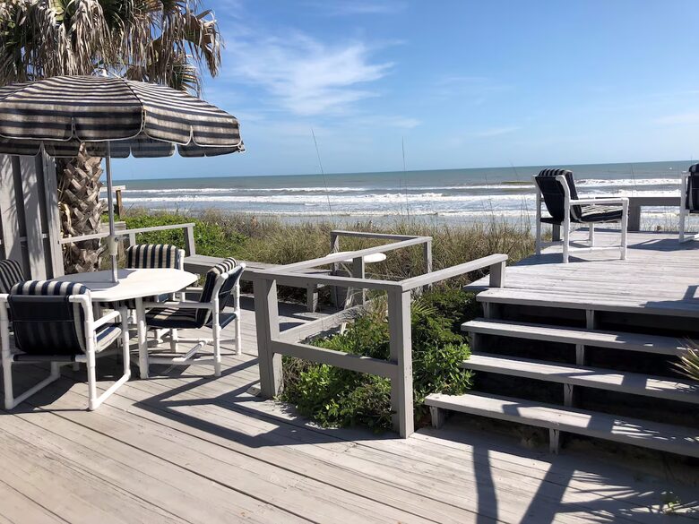 Oceanfront Deck Retreat in New Smyrna Beach - New Smyrna Beach, Florida