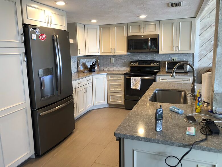 Oceanfront Deck Retreat in New Smyrna Beach - New Smyrna Beach, Florida