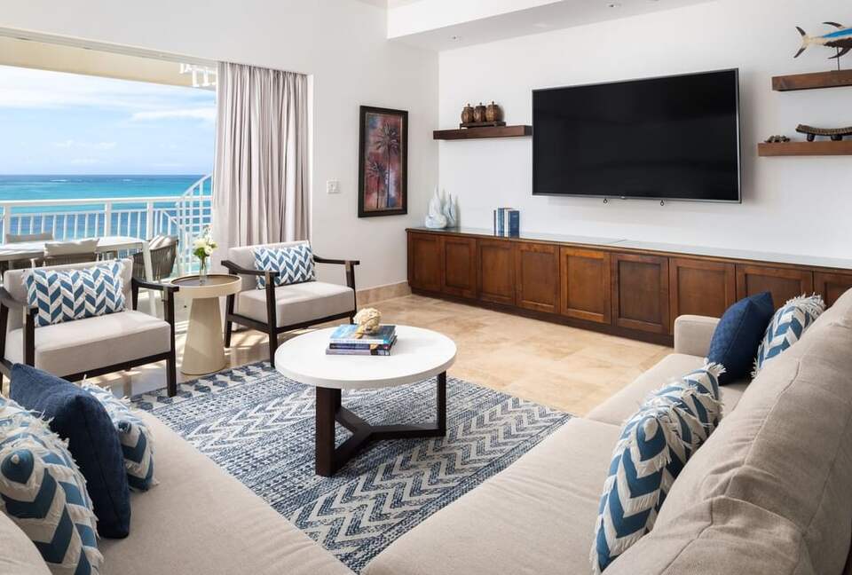 Oceanfront Penthouse Paradise in Turks & Caicos - Provo, Turks and Caicos Islands