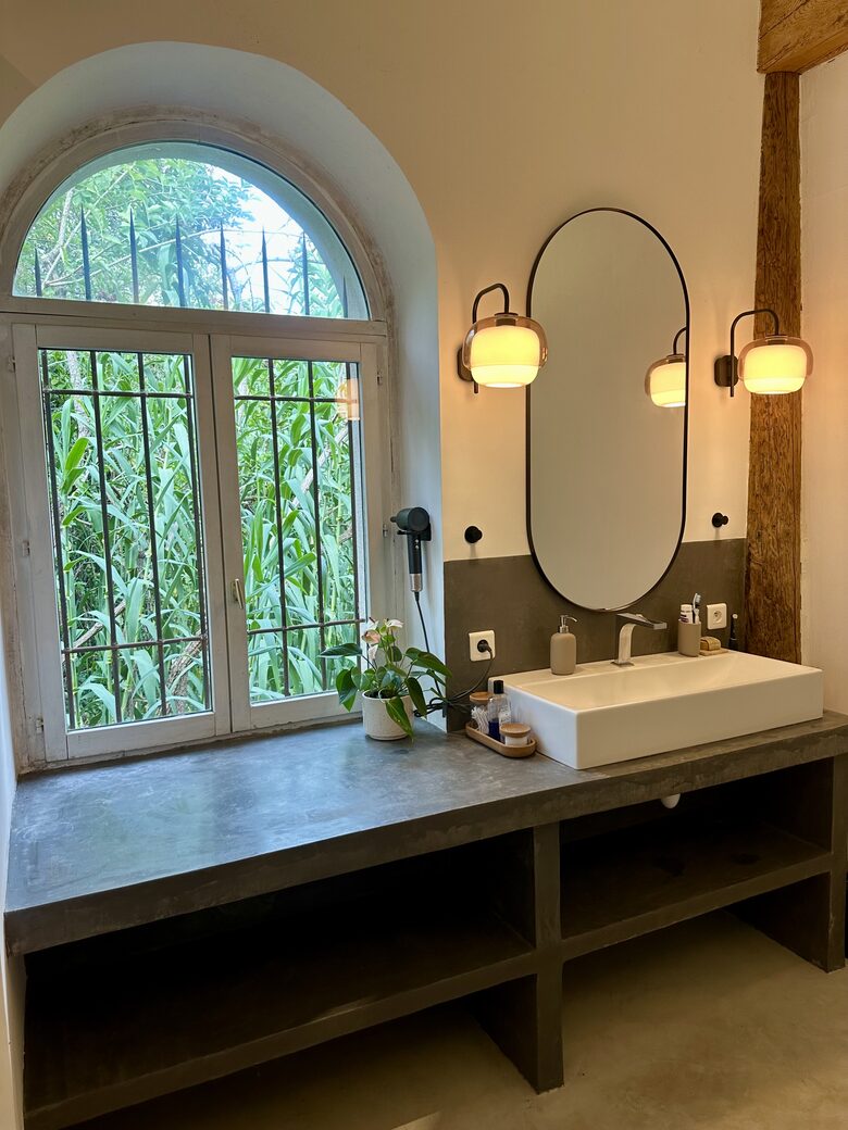 17th-Century Watermill Retreat Minutes from Aix-en-Provence - Aix-en-Provence, France