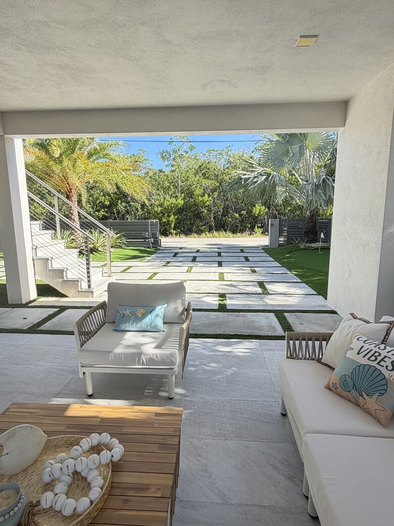 Private Dock Home with Pool in Key Largo - Key Largo, Florida