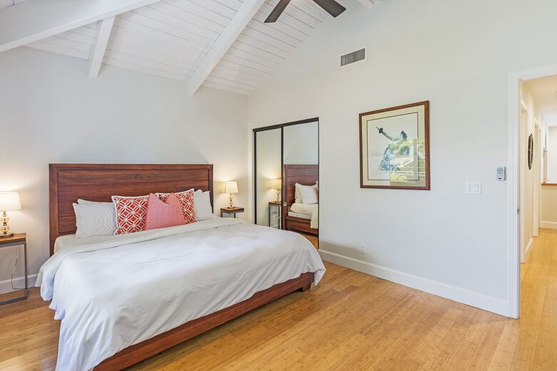 Kahana Beach House Across from a Secluded Beach - Lahaina, Hawaii