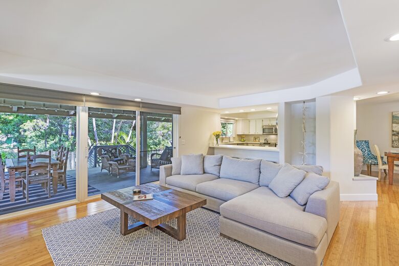 Kahana Beach House Across from a Secluded Beach - Lahaina, Hawaii