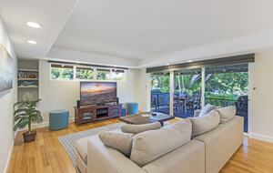 Kahana Beach House Across from a Secluded Beach - Lahaina, Hawaii