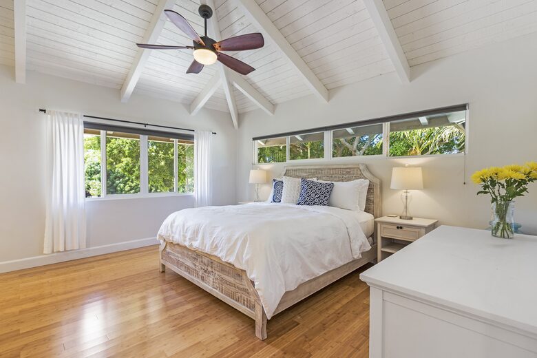 Kahana Beach House Across from a Secluded Beach - Lahaina, Hawaii