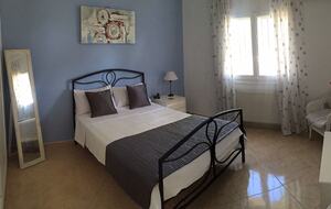 Villa con jardín mediterráneo en Moraira - Moraira, España