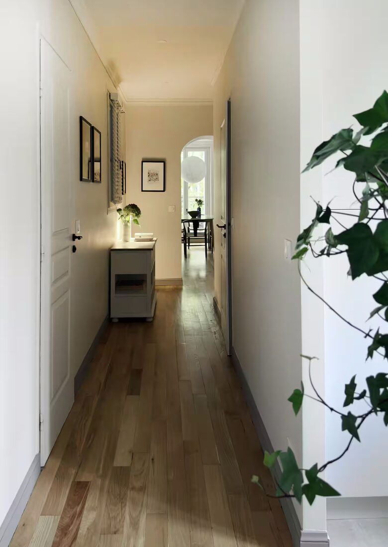 Refined Montmartre Apartment with Balcony - Paris, France