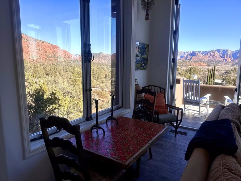 Sedona Red Rock Infinity Pool Retreat - Sedona, Arizona