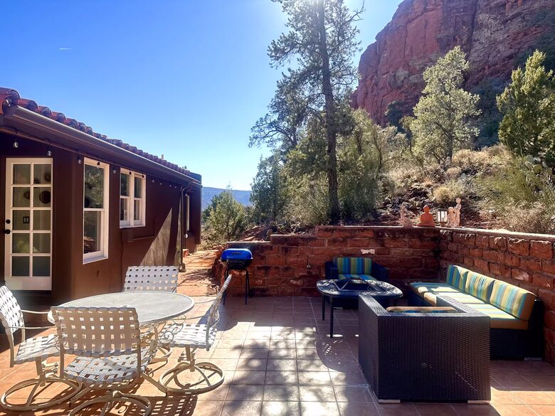 Sedona Red Rock Infinity Pool Retreat - Sedona, Arizona