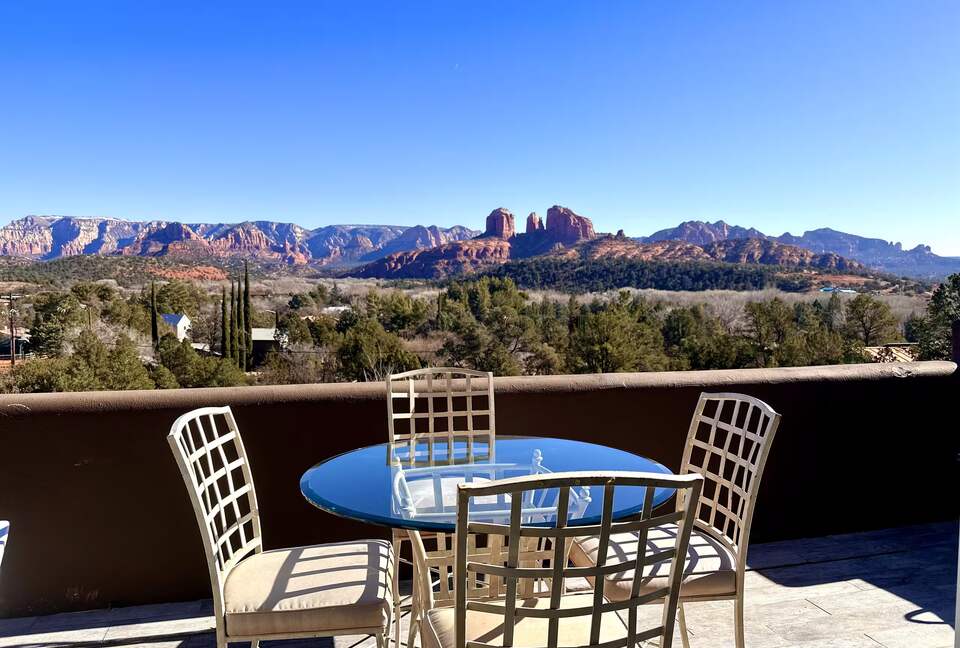 Sedona Red Rock Infinity Pool Retreat - Sedona, Arizona